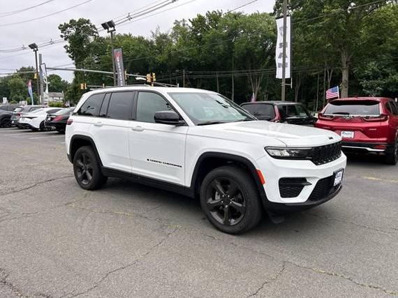 JEEP GRAND CHEROKEE 2025 1C4RJHAG8SC281691 image